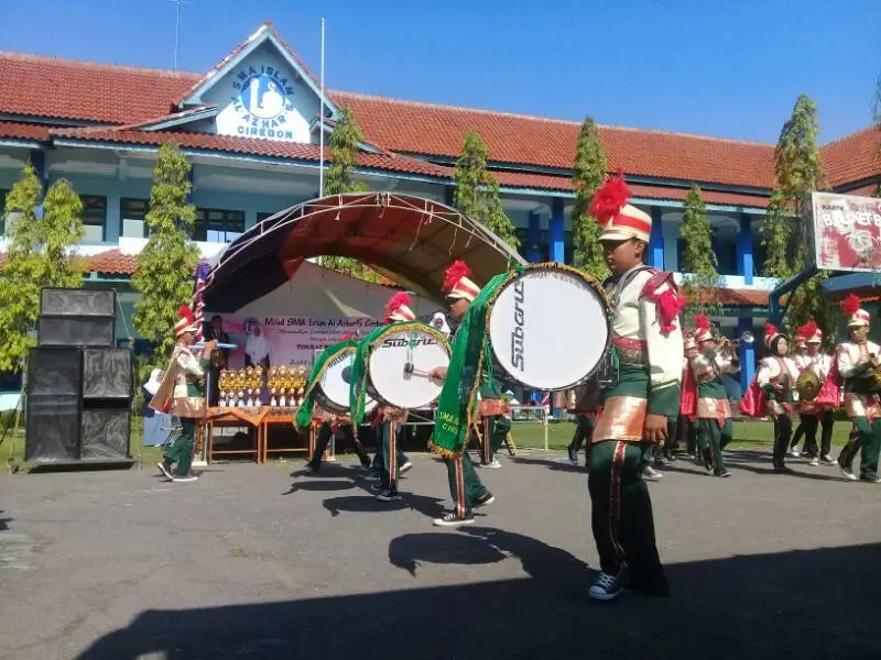 Marching Band (Ekstrakurikuler SMA Islam Al-Azhar 5 Cirebon)