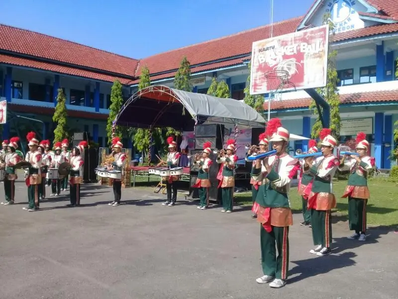 Marching Band (Ekstrakurikuler SMA Islam Al-Azhar 5 Cirebon)