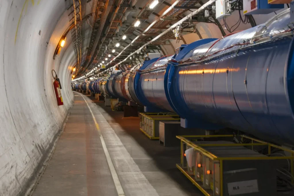 Apa Itu Large Hadron Collider (LHC)